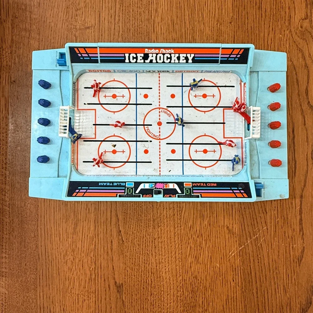 Vintage Radio Shack 60-1099 Ice Hockey Tabletop Game Battery Operated Blue Boxed
